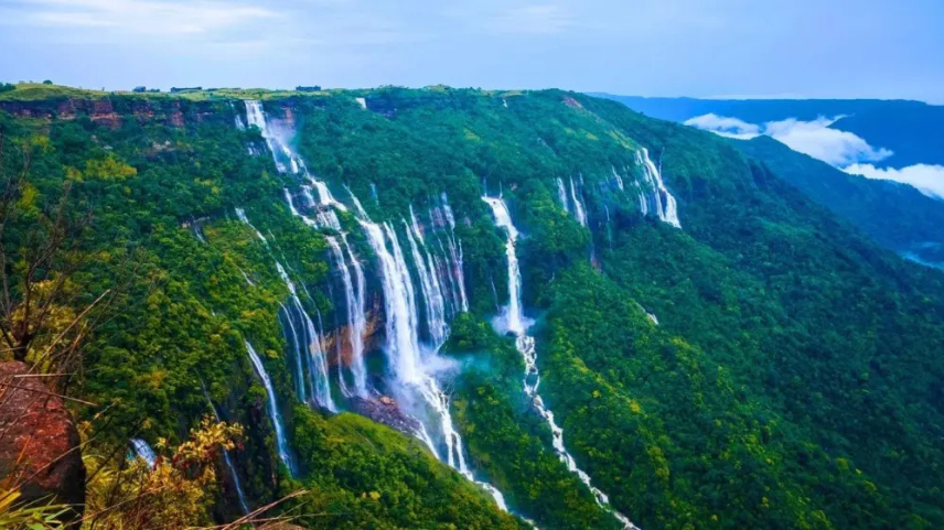 Cherrapunji Travel Guide – Exploring The Wettest Place In India